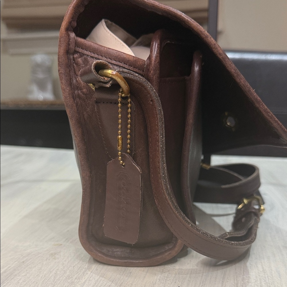 Vintage Coach Legacy Flap Brown Leather Crossbody Bag - Picture 4 of 11